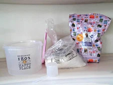 Happy Place 90 oz. Odor-Eliminating Scent Booster with Tupperware Tub - New