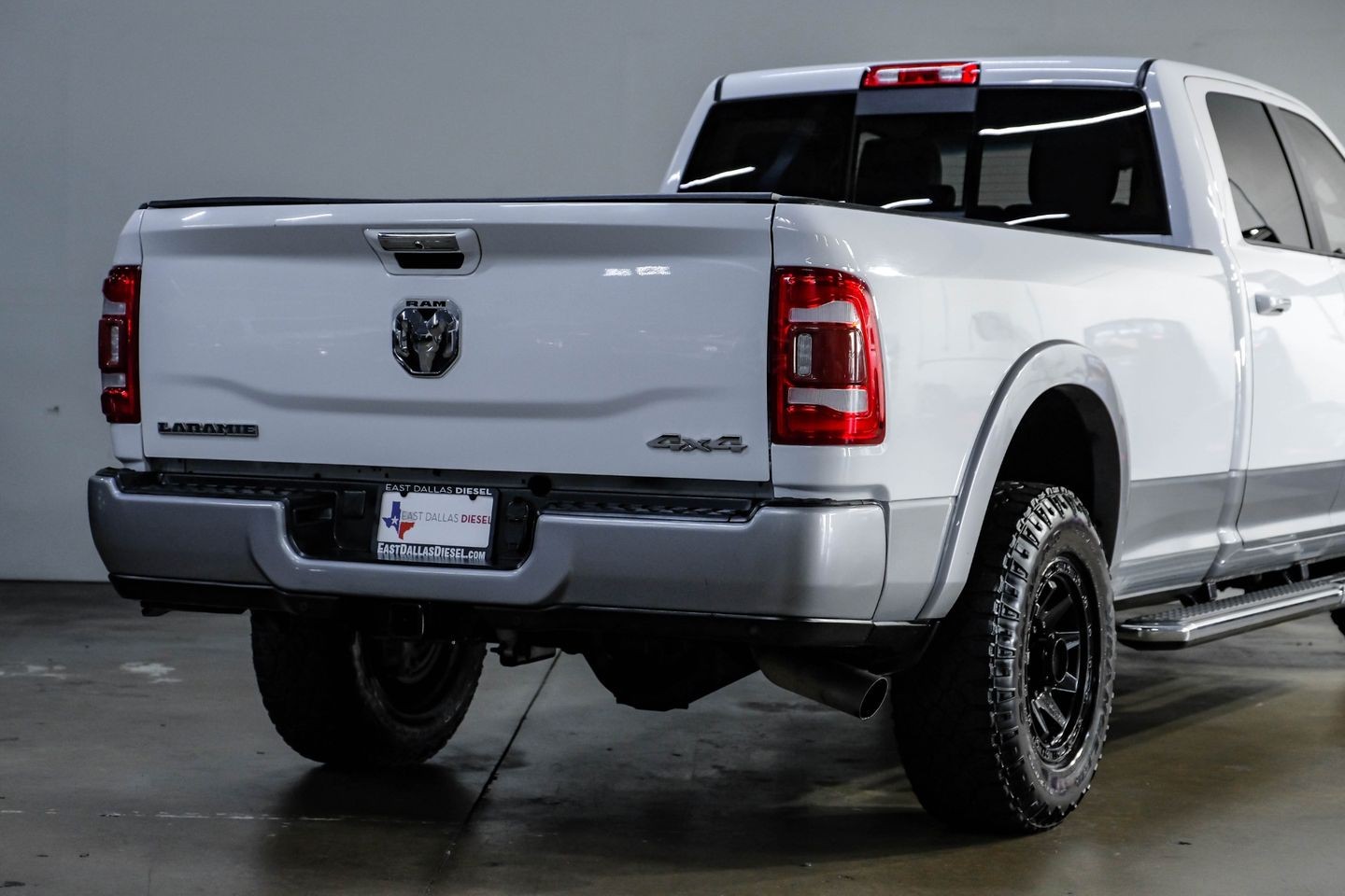 2022 Ram 3500 Laramie HO CUMMINS Aisin Auto 18" METHOD 33" A/T thumbnail 12