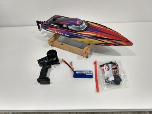 Pro Boat Sonicwake V2 24" Self-Righting Brushless