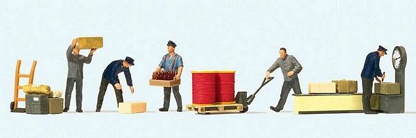 Preiser 10581 HO Scale At The Freight Station -- pkg(5)