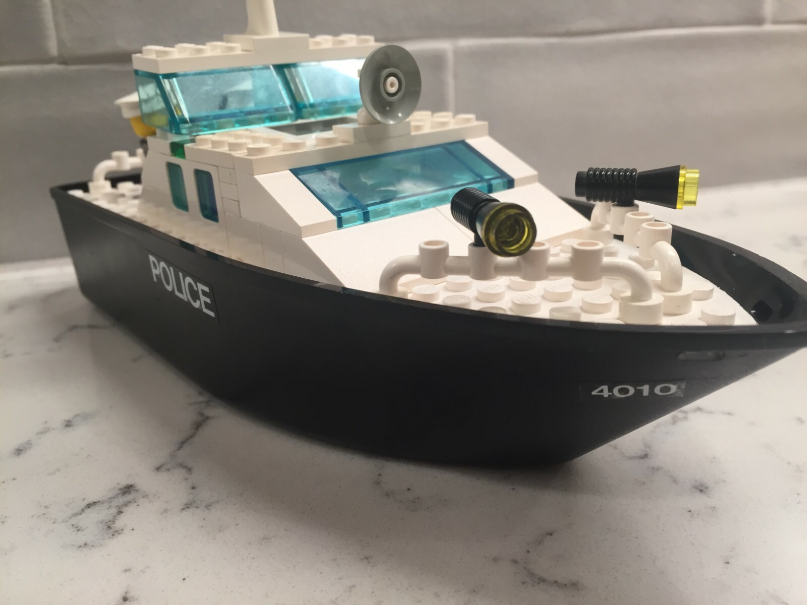 lego police boat 4010