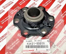 43421-60060 Genuine Toyota Land Cruiser Lexus LX470 Front Axle Flange 1998-2007