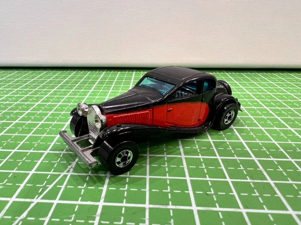 Hot Wheels 37 Bugatti No1696 лот из 2 вариаций черные стены 1980 Гонконг - Изображение 2 из 4