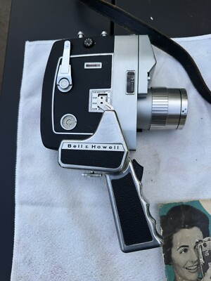 Bell & Howell Director Series Optronic Eye Model 416 8mm Movie