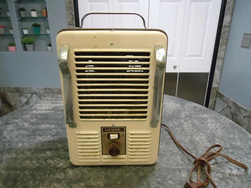 VINTAGE LAKEWOOD 1300 -1500 WATT HEAVY DUTY MILK HOUSE STYLE UTILITY HEATER -