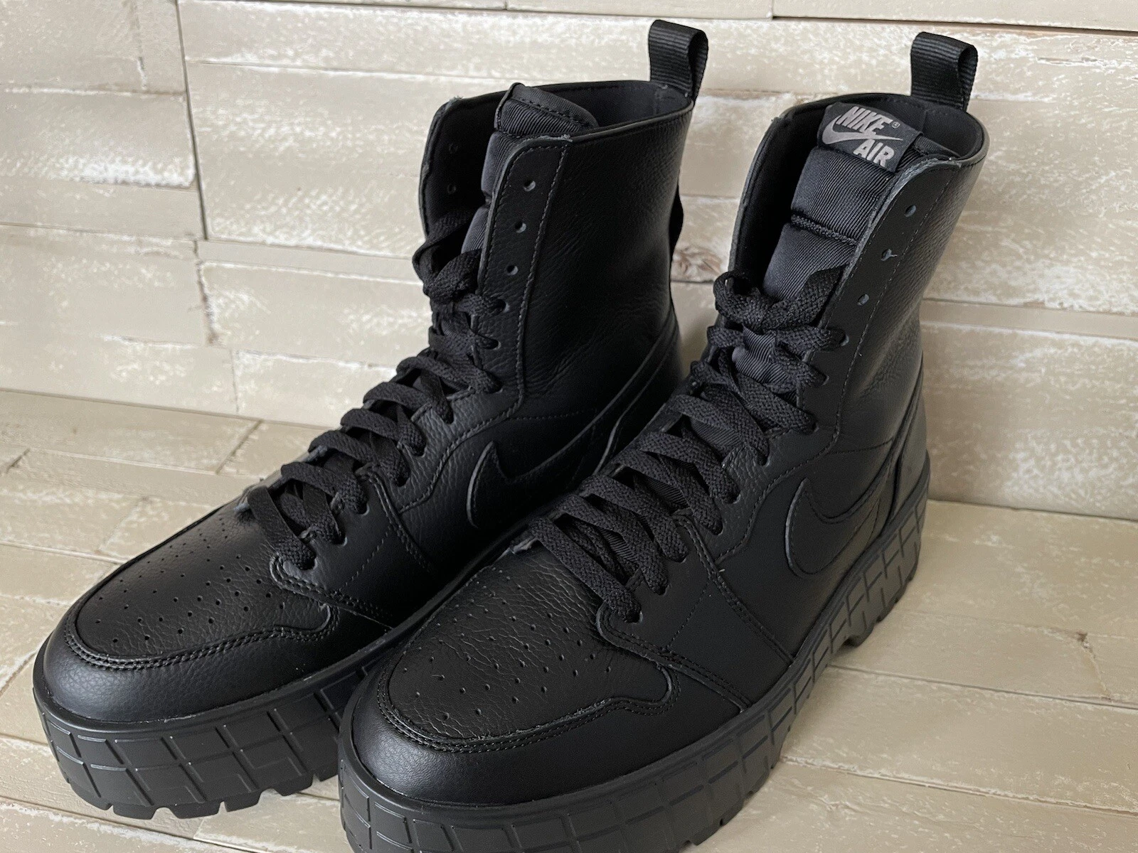 Nike Air Jordan 1 Brooklyn High Platform nere da donna taglia 12 FJ5737 001