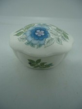 Wedgwood Clementine Schmuckschale Bl&uuml;tenblatt 1. Qualit&auml;t Bone China Vintage britisch
