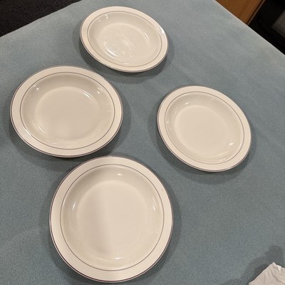 Arcopal France Vintage 9 Inches Salad Dessert Plates Set of 4