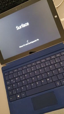 Microsoft Surface 3 u. Type Cover   64GB / 2GB RAM   Windows 10 Home - 10,8 Zoll