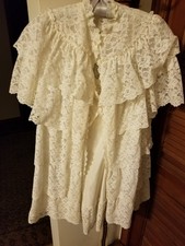 Vintage Glydons sm white nightgown  robe great condition layered lace 65.00