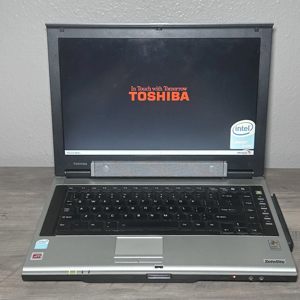 Toshiba Satellite M55 Laptop Intel Celeron Windows XP W/ Restore Disk & Charger - Image 4 of 4