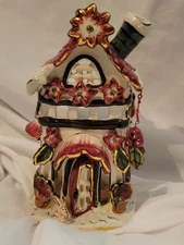 Blue Sky~Poinsettia Xmas  House~Tea Light Candle Holder Euc 