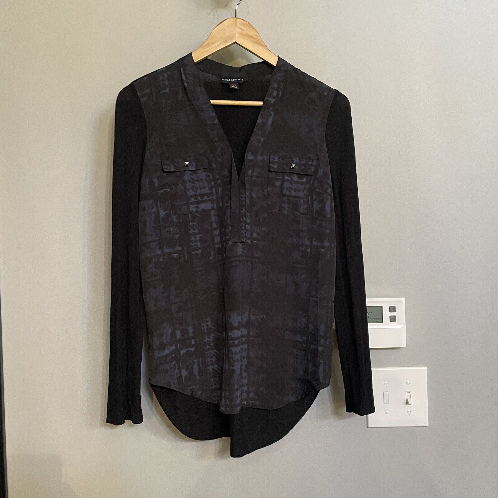 Rock & Republic Top Split Neck Pullover Roll slee… - image 1