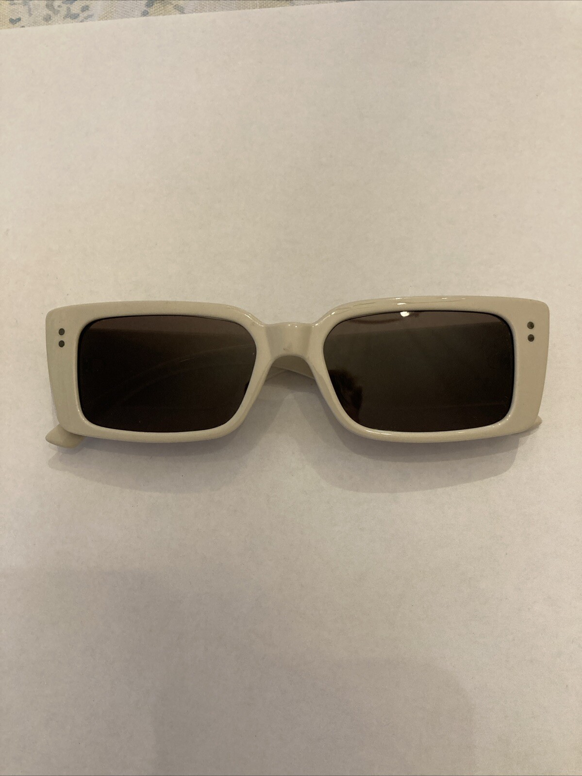 Frye And Co White Rectangular Sunglasses, Clean, … - image 1