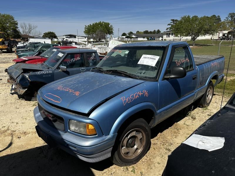1994-2003 Chevy S10/Sonoma Driver Left Front Spindle Knuckle OEM