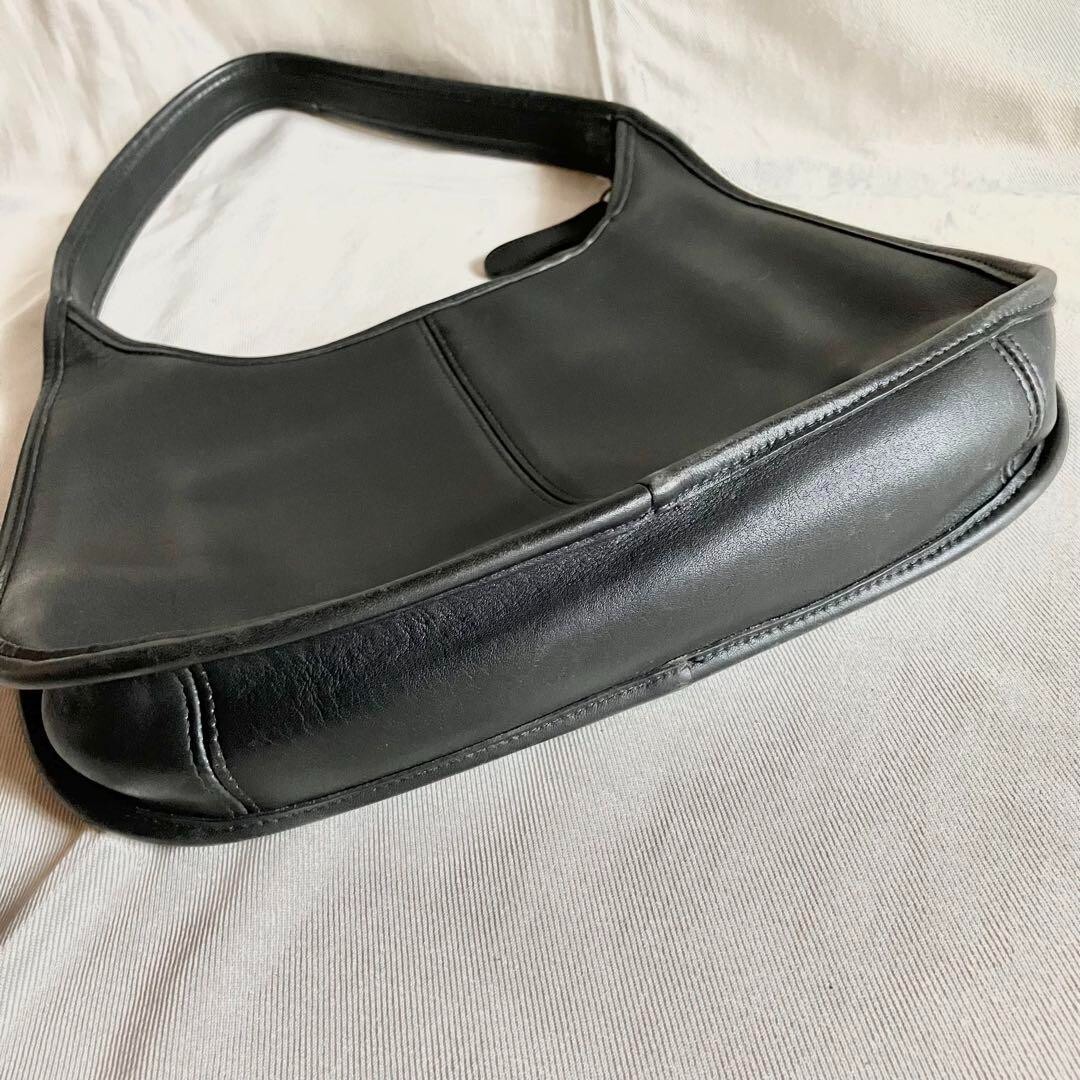 Coach Vintage Ergo 9025 Black One Handle Shoulder Bag For