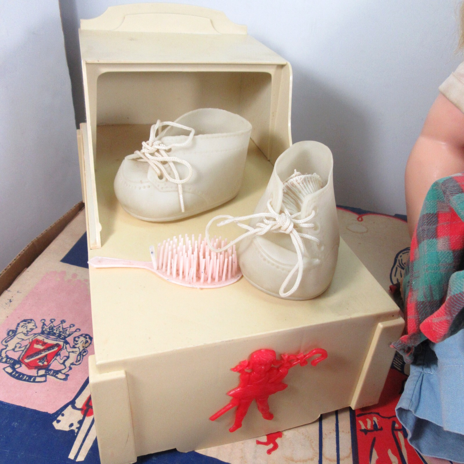 Deluxe Reading Suzy Smart 20" Doll & Nancy Nurse Box 1963 Vintage Toy