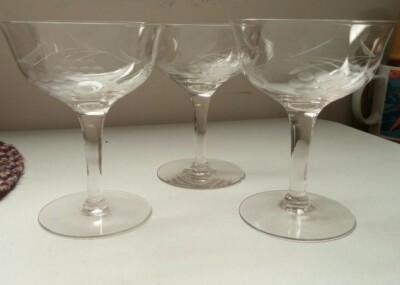 Vtg 1950's Etched Sherbet Glass Stemware/ Delicate/ Set of 3