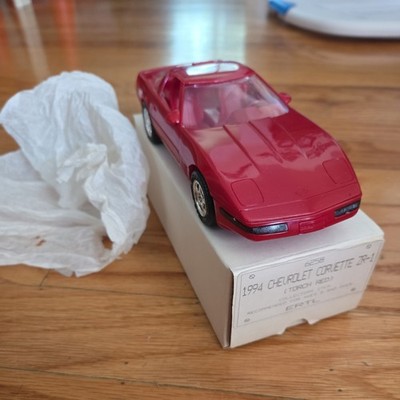 AMT ERTL 1994 Chevrolet Corvette ZR-1 Car Torch Red Promo Car 6258