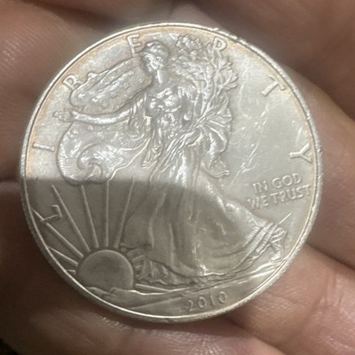 2010 U.S American Eagle Walking Liberty Uncirculated 1 Oz. Silver