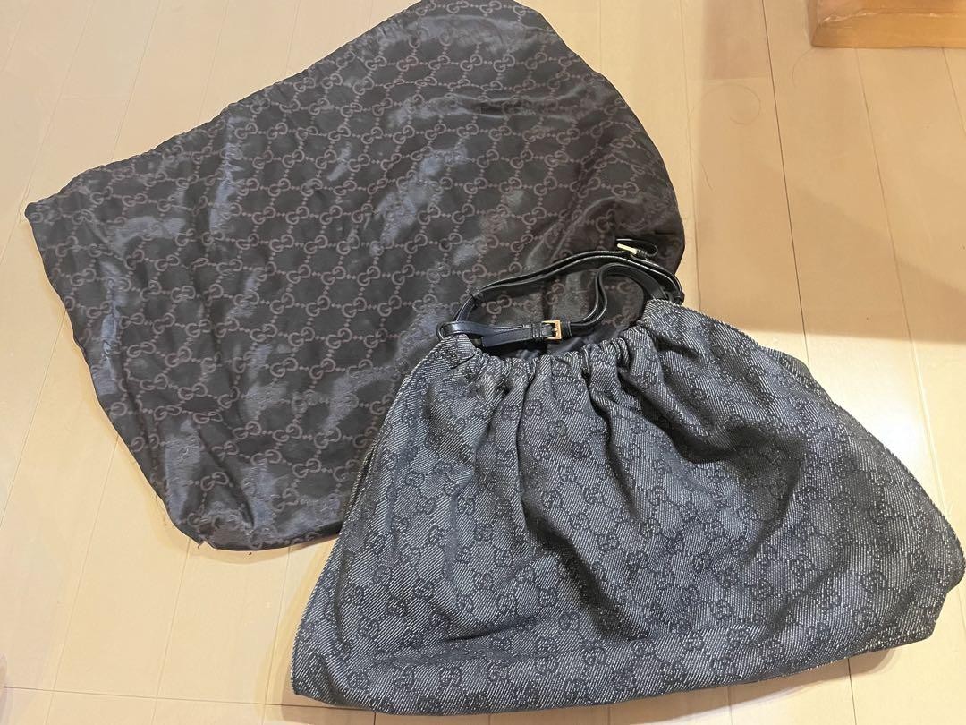 Gucci Leather Handbag at Department Store Luxury Sale