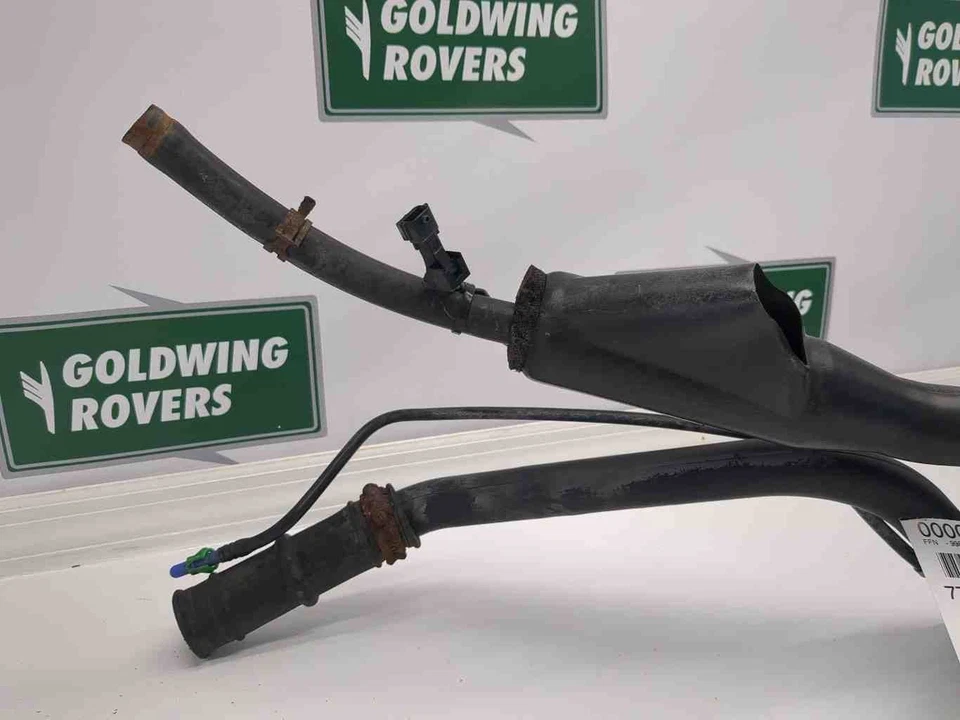 99 00 01 02 03 Saab SAAB 9-3 cuello de llenado de combustible Foto 3 de 4