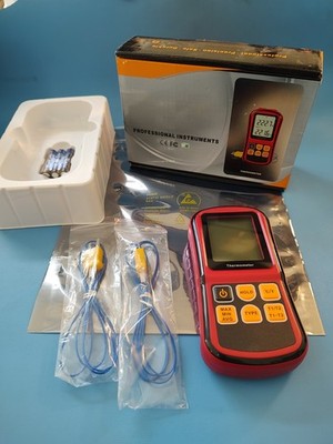 Digital T-type Thermometer with 2 T-type Wire Sensors for Science and Laboratory