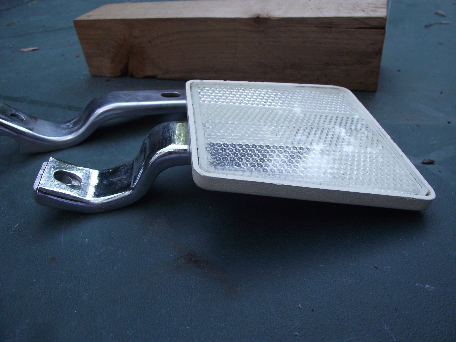 Vintage Stimsonite 83 road Bike bicycle Reflector & brackets Motobecane Peugeot