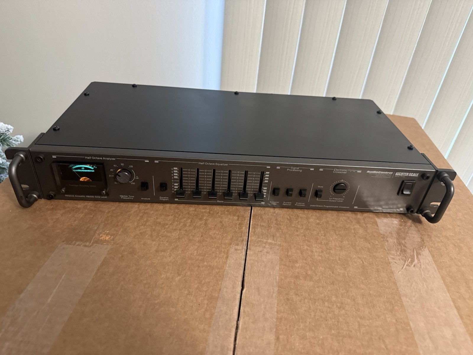Audiocontrol Richter Scale Series Three With Rack Mount Ears