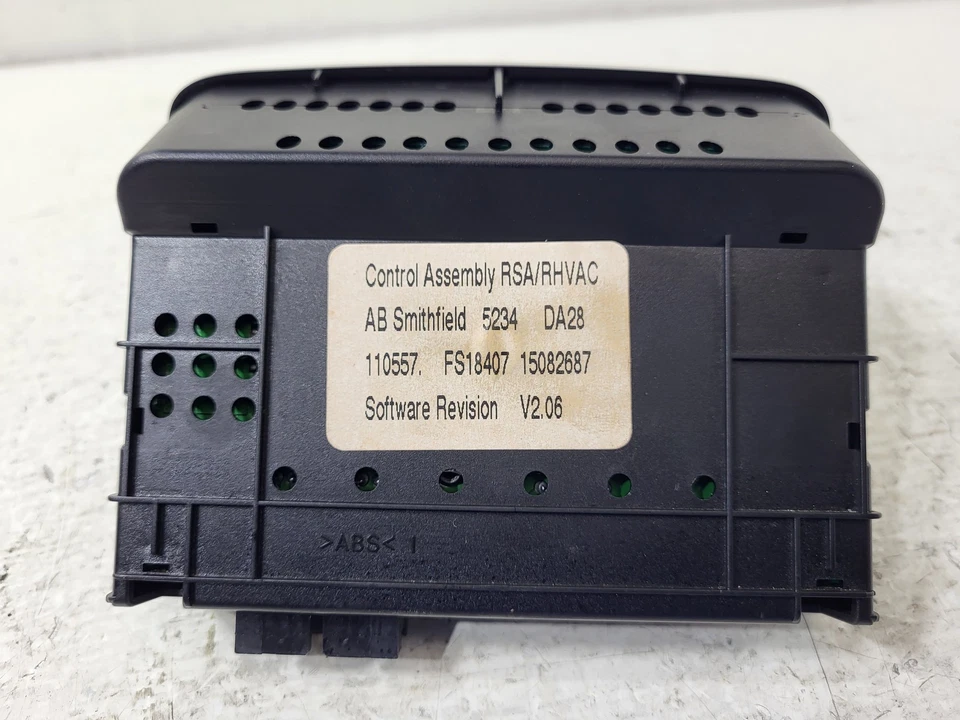 Unidad de control de temperatura de calor aire acondicionado trasero Buick Rainer 2004-2007 OEM LKQ Foto 3 de 4