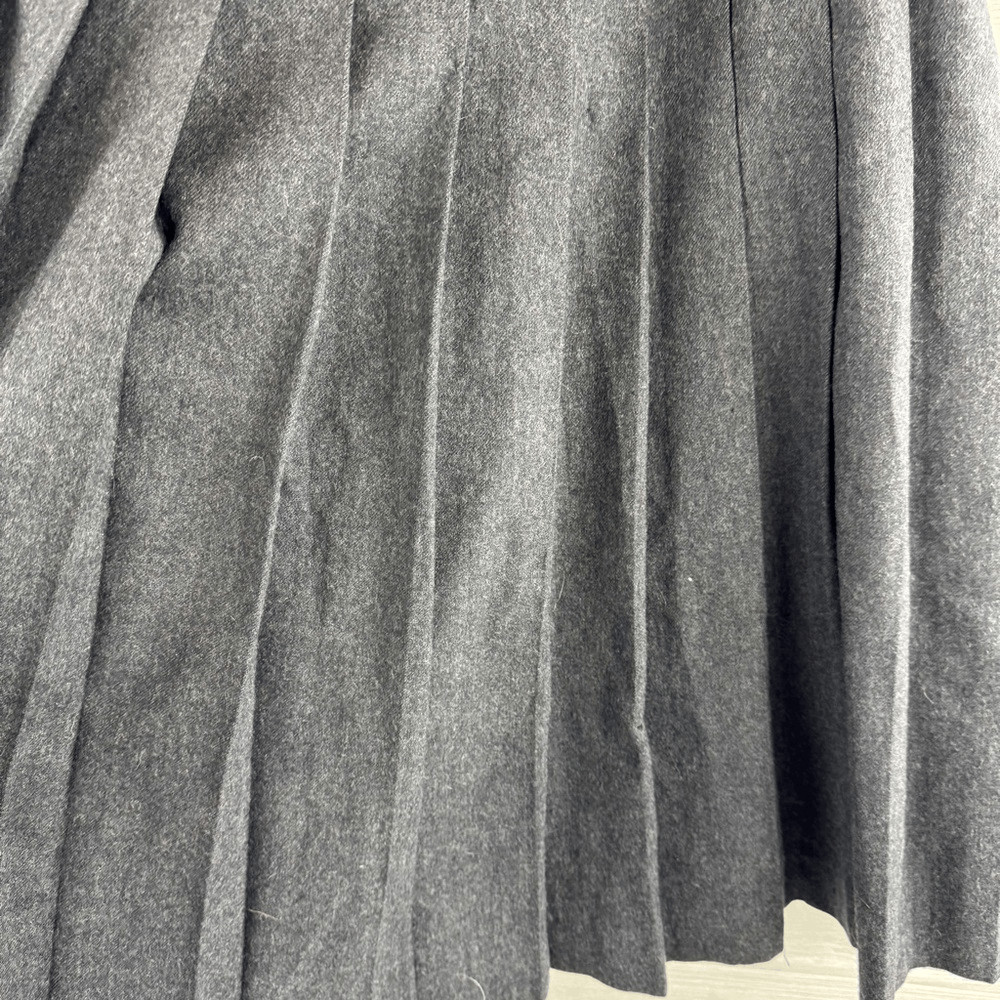Burberry Vintage Pleated Flare Wool Midi Skirt 12 - image 5
