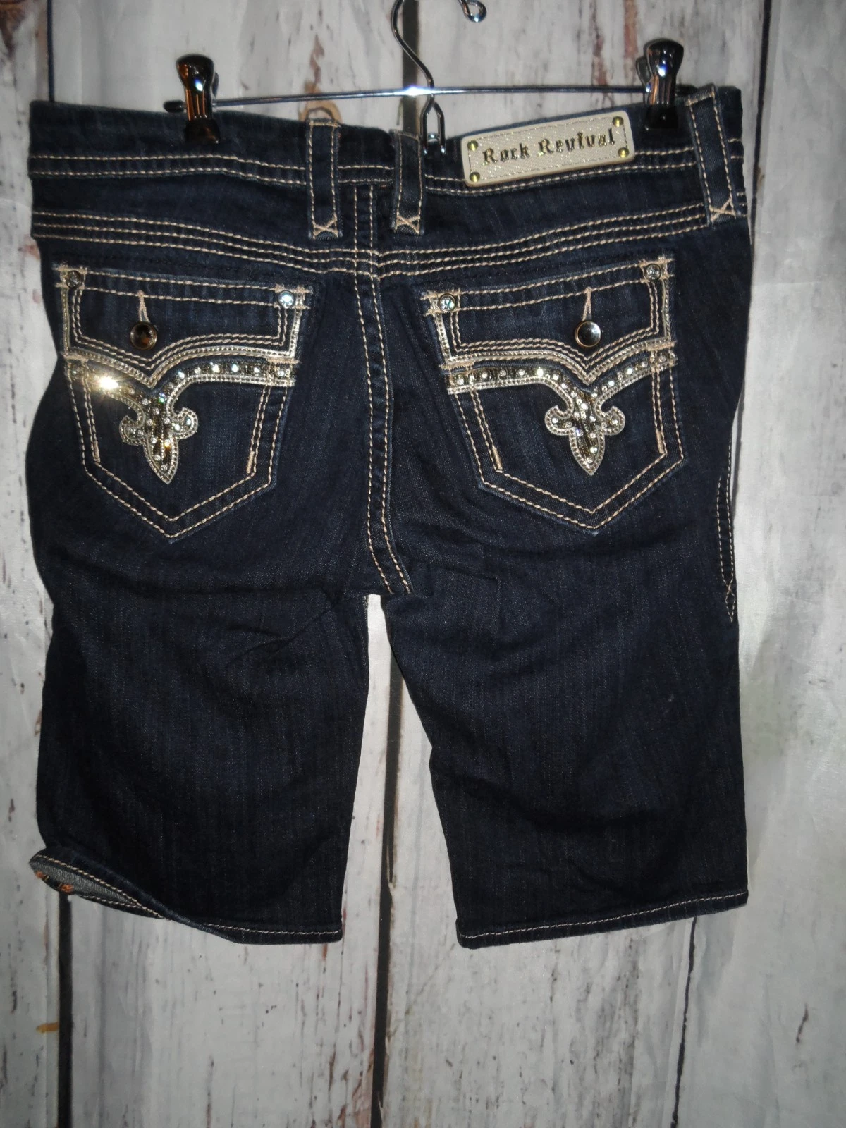 ROCK REVIVAL*BETTY*Distressed Exposed Contrast*Jean Shorts*SZ: 29X12*VERY NICE
