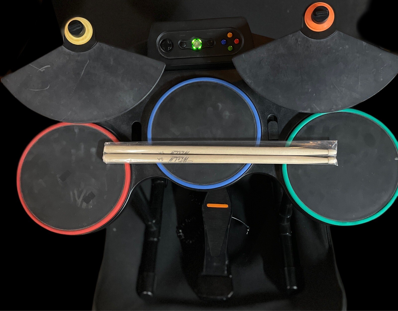 Guitar Hero World Tour Drums Xbox 360 RedOctane 95519.805 COMPLETE