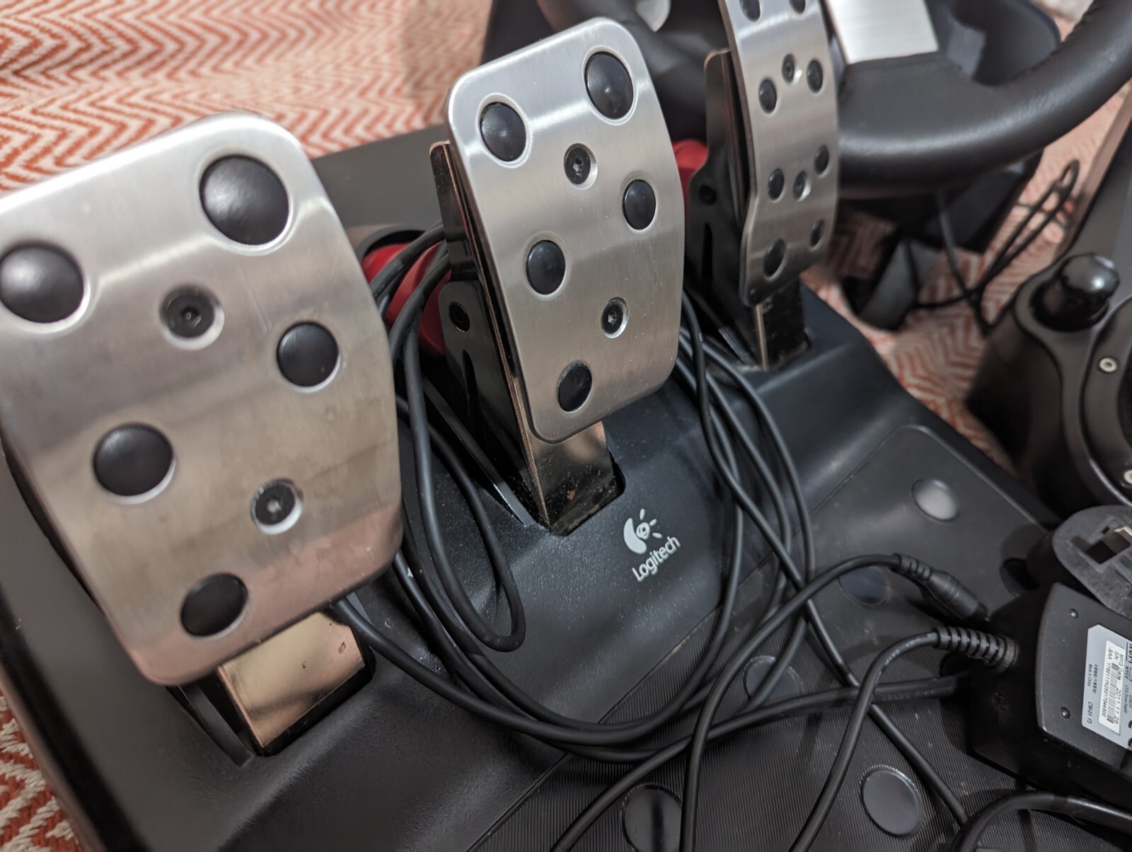 Logitech G27 Steering Wheel, Pedals and Shifter Full Working