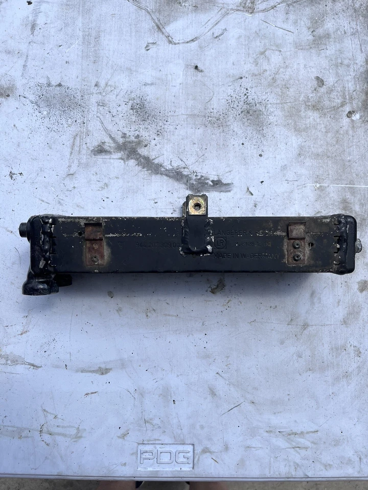 Enfriador de aceite Porsche 944 S2 Foto 3 de 4