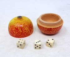 Petite boite ancienne pour dés à jouer forme Pomme - JEU 421 - bar bistrot