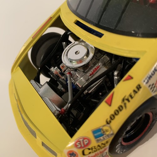 Vintage 1990 AMT NASCAR Kodak 4 Ernie Irvan Chevy Lumina 1/25 Model Assembled - Picture 8 of 17