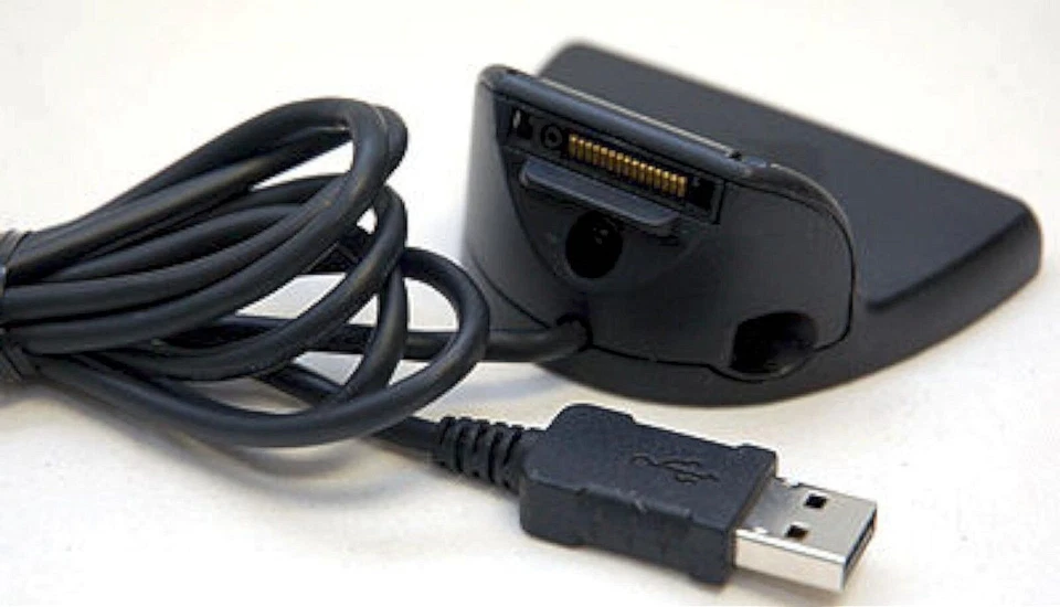 NEW Genuine TomTom GO GPS Home Dock Mount AC & Car Charger 510 710 715 910 usb - Image 3 of 4