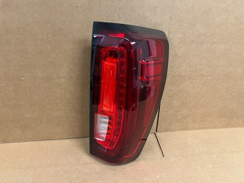 OEM 2020 2021 2022 2023 GMC SIERRA 1500 2500 LED TAIL LIGHT RIGHT RH NICE!!