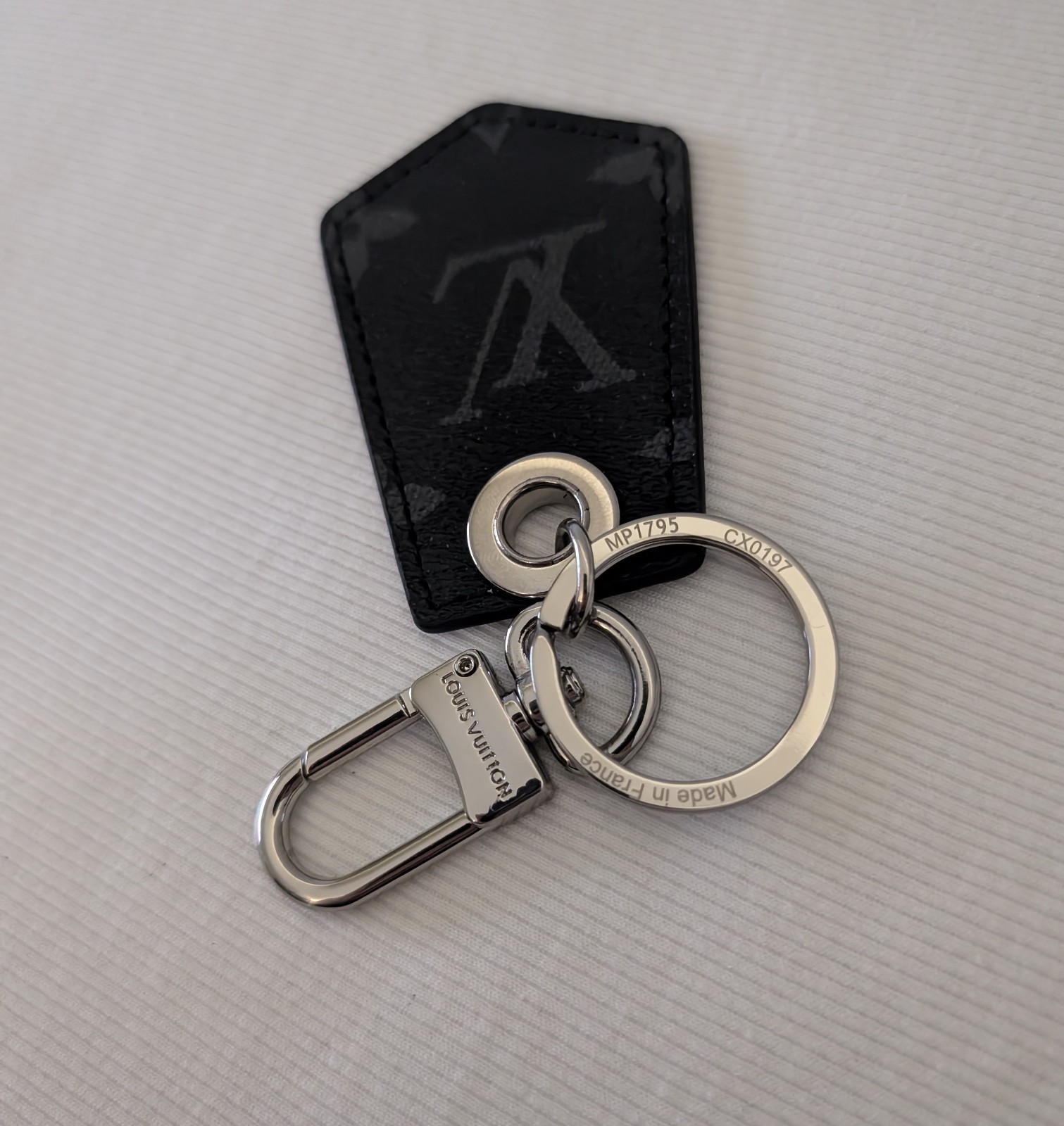 Louis Vuitton Monogram Eclipse Enchappe Key Holder - image 4