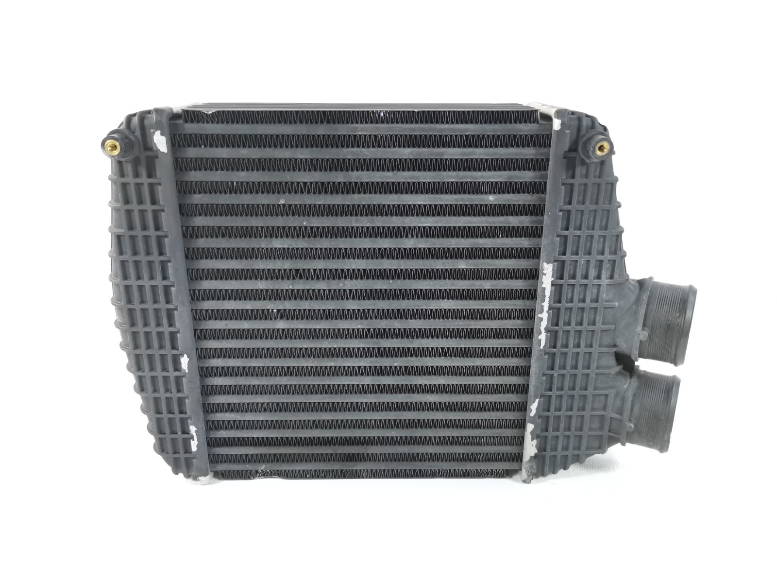 Maserati Ghibli RWD 3.0 L 2015 Left Driver Side Radiator Intercooler 670009834