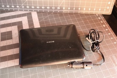 Sony DVP-FX980 Portable DVD Player with Screen (9