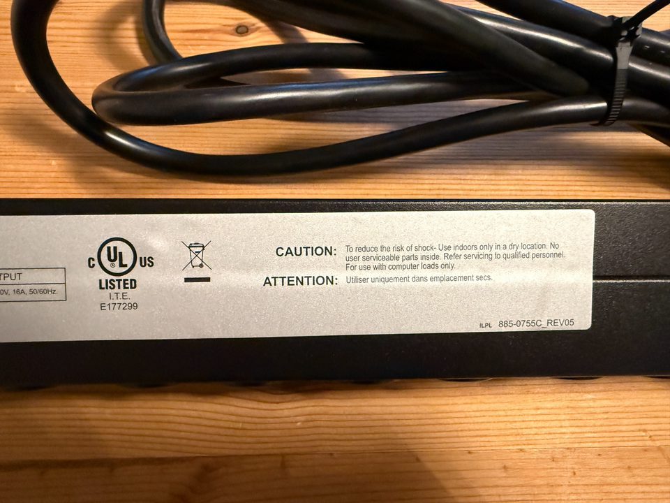 APC AP9563 10-Port Basic Rack-Mount PDU Power Distribution Strip 120V ...