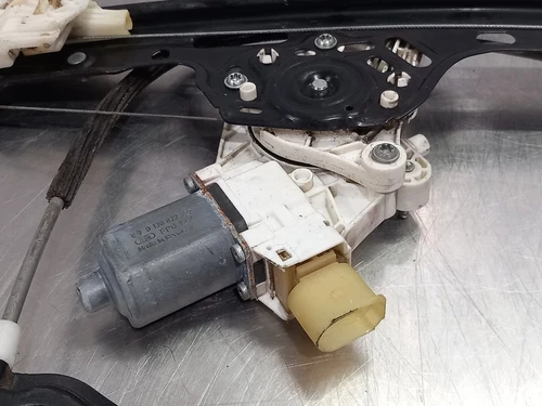 7067796S Elevalunas Delantero Derecho para BMW SERIE 1 BERLINA (E81/E87) 863840 - Imagen 2 de 24