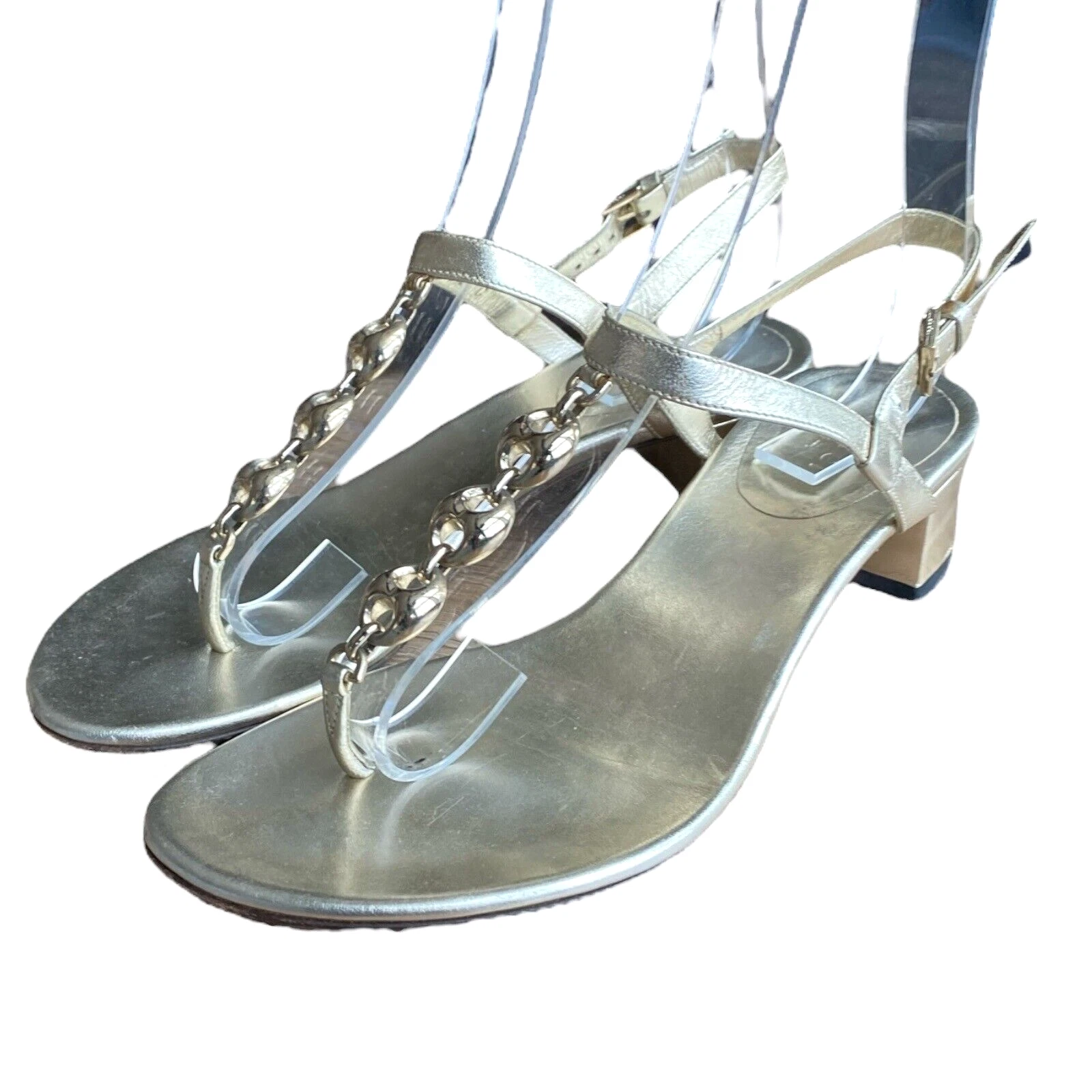 Sandales talons talons à sangle en T chaîne GUCCI en cuir doré métallique, taille 36