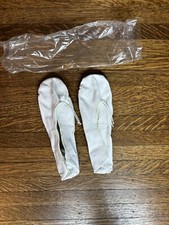 NIB Unbranded ballet slippers   white size 5 1/2 W