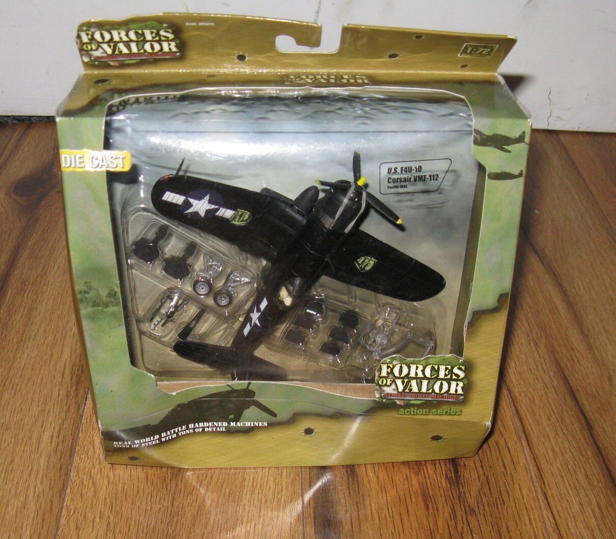 Brand New Forces Of Valor U.S. F4U-1D Corsair VMF-112 Pacific 1945