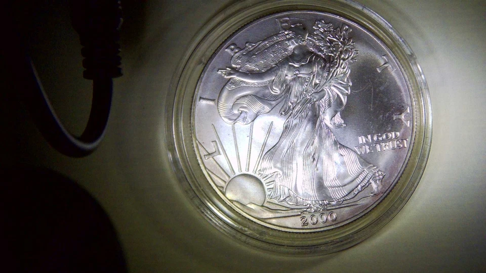 2000 American Silver Eagle $1 One Oz Fine Silver Coin Brilliant Uncircu MS67 - Image 4 of 4