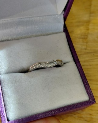 18ct White Gold U Shaped 0.10ct Diamond Ring Size L 1/2 