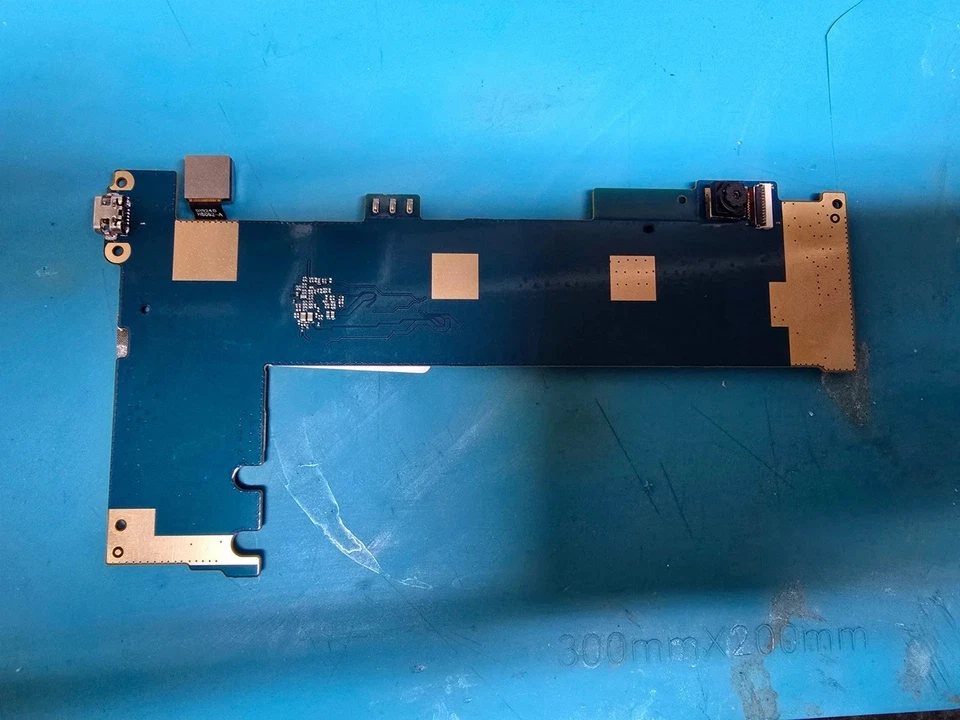 Lenovo Tab E10 TB-X104F WIFI 32GB 10.1" 5MP Android Tablet motherboard - Image 2 of 2